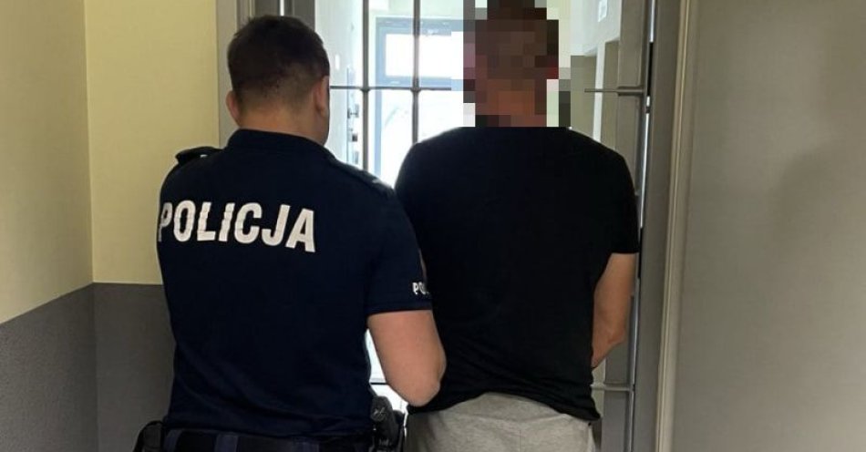 zdjęcie: Poszukiwany i z narkotykami pasażer wpadł podczas kontroli drogowej / fot. KPP w Trzebnicy