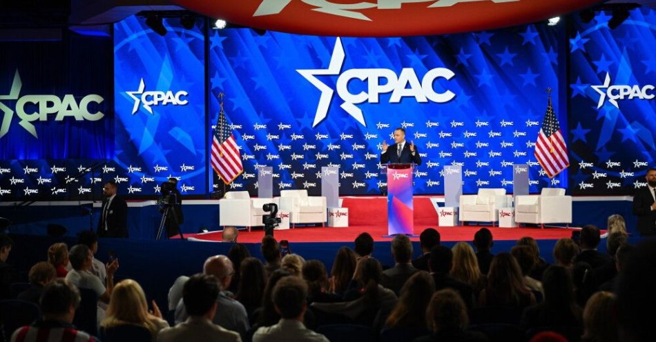 zdjęcie: Przydacz: prezydent w przemówieniu na CPAC wskazał na zagrożenie, jakim dla euroatlantyckiego bezpieczeństwa jest Rosja / Dallas, USA, 28.03.2026. Prezydent RP Karol Nawrocki przemawia na Konferencji Konserwatywnej Akcji Politycznej (CPAC) w Dallas, 28 bm. Prezydent Karol Nawrocki przebywa z wizytą roboczą w Stanach Zjednoczonych Ameryki. (amb) PAP/Adam Warżawa