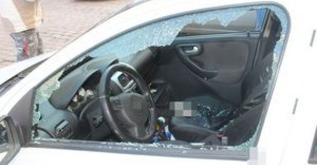 Nigdy nie zostawiaj cennych rzeczy w aucie