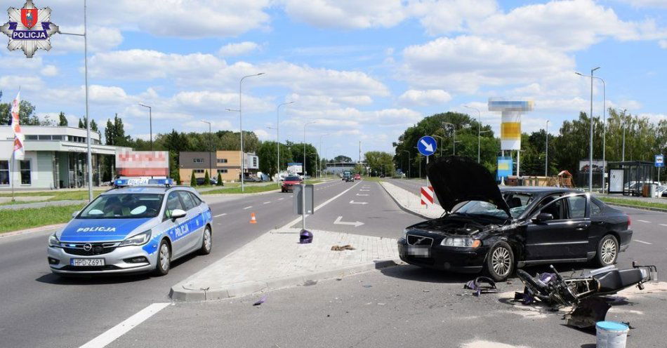 zdjęcie: Nieustąpienie pierwszeństwa przyczyną wypadku z udziałem motorowerzysty / fot. KMP Zamość