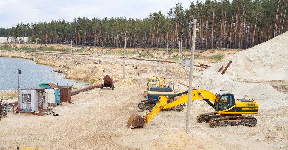 zdjęcie: Rozpoczyna się poszerzanie sopockiej plaży / v41477775