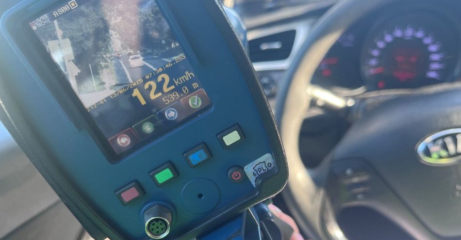 zdjęcie: Jechał 122 km/h przy ograniczeniu do 70 / fot. KPP w Sławnie