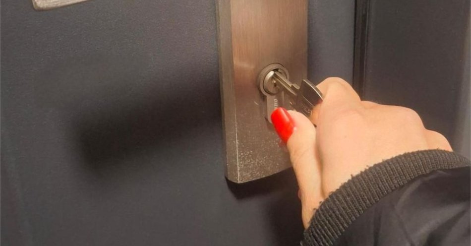 zdjęcie: Zabezpiecz dom przed włamaniem przed świątecznym wyjazdem / fot. KPP w Świdwinie