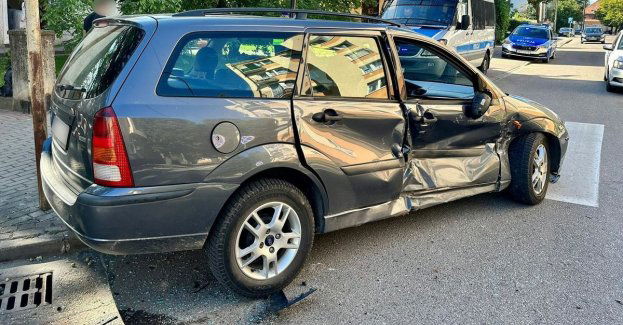 Kolizja na skrzyżowaniu równorzędnym. Sprawca ukarany mandatem