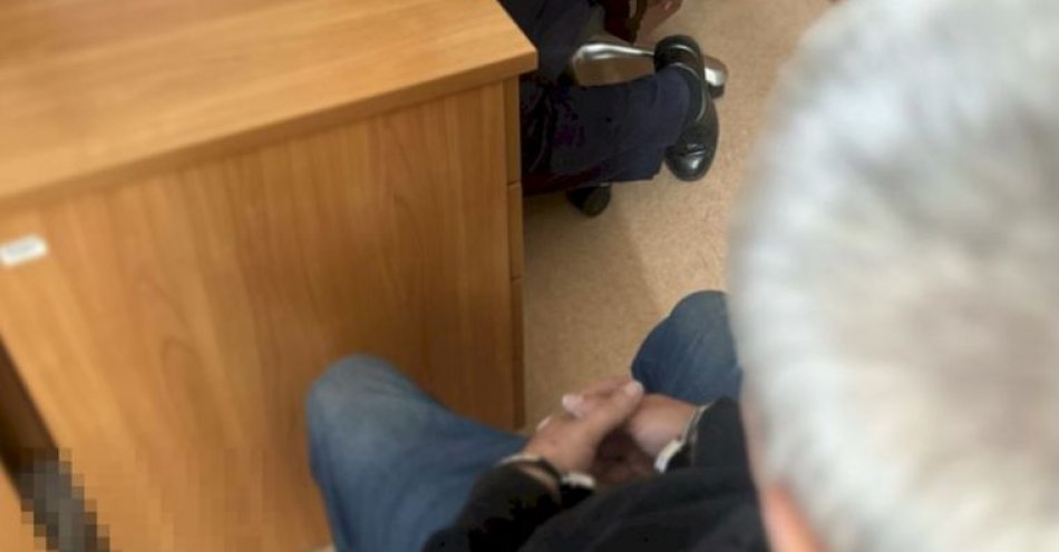 zdjęcie: 46-letni poszukiwany zatrzymany przez puckich dzielnicowych / fot. KPP w Pucku