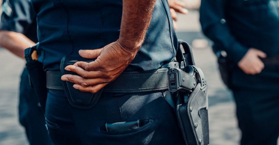 zdjęcie: Nikt poza dwoma policjantami nie doznał obrażeń w wypadku w Czajkach / pexels/7714855