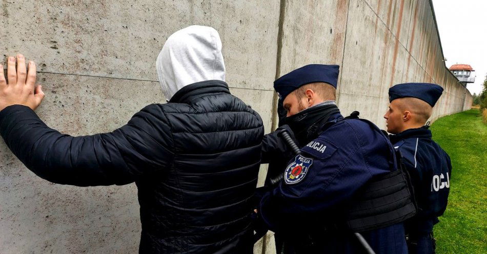 zdjęcie: Uwaga, to tylko ćwiczenia / fot. KMP w Piotrkowie Trybunalskim