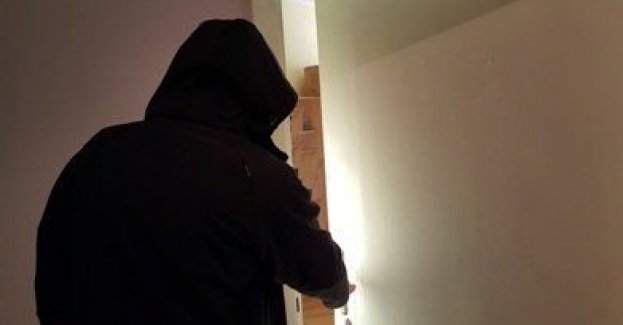 Zamykajmy drzwi nawet jeśli jesteśmy w domu - nie pozwólmy się okraść