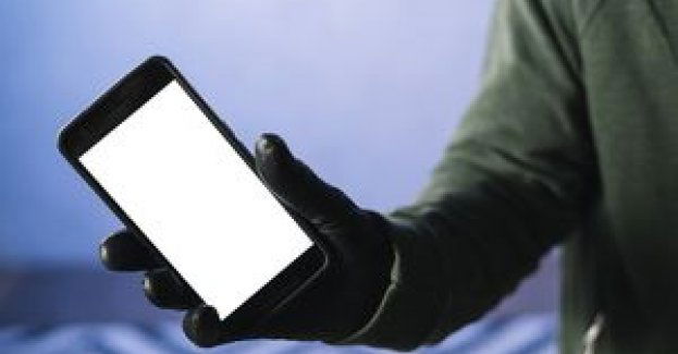 Mężczyzna chciał zainwestować a stracił blisko 100 tysięcy złotych