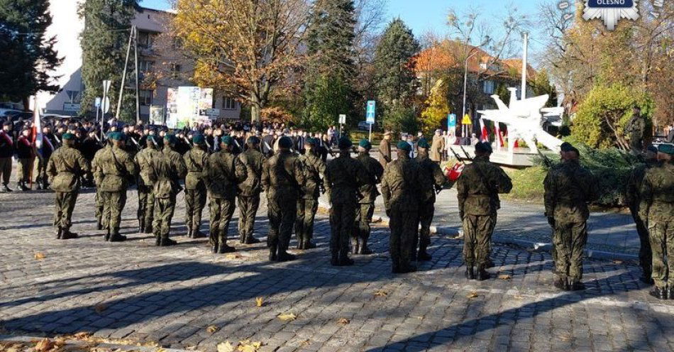 zdjęcie: Obchody 107. rocznicy odzyskania niepodległości w Oleśnie / fot. KPP Olesno