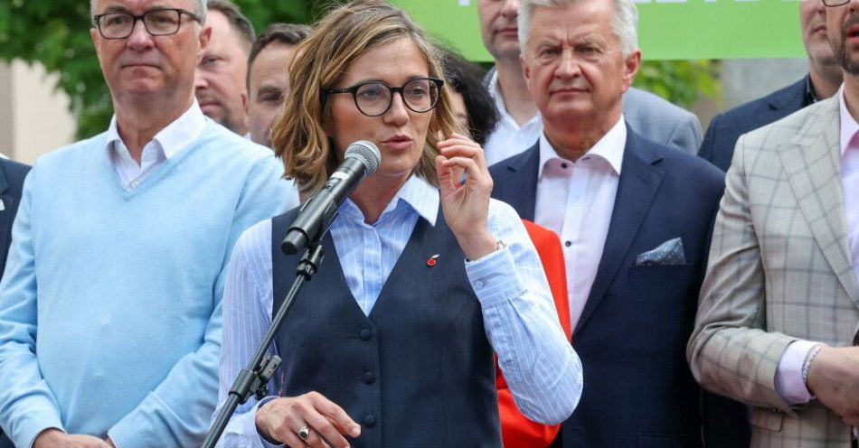 zdjęcie: Polska nowoczesna stawia w centrum ludzi pracy / fot. PAP