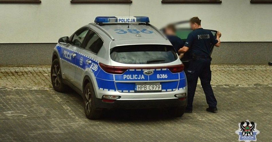 zdjęcie: Kolejni poszukiwani wpadli w ręce policjantów, każdy w innych okolicznościach / fot. KMP w Wałbrzychu