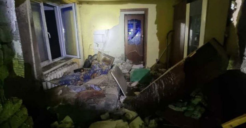 zdjęcie: Wybuch pieca w domu jednorodzinnym. Ewakuowano mieszkańców / fot. KPP w Giżycku