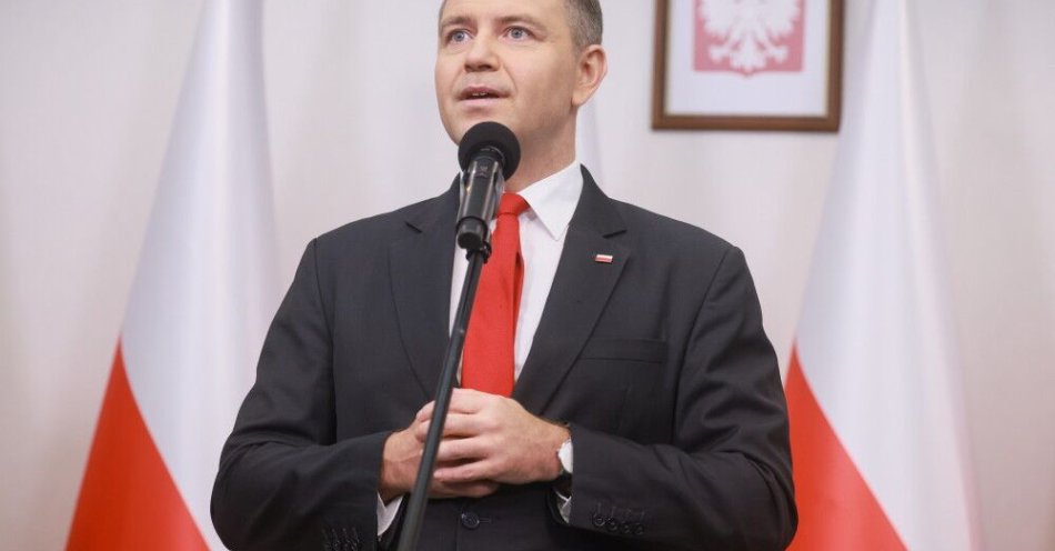 zdjęcie: KPRP: prezydent uczestniczył w telekonferencji przywódców europejskich z prezydentem USA i Ukrainy / Warszawa, 03.07.2025. Prezydent elekt RP Karol Nawrocki podczas konferencji prasowej w siedzibie Kancelarii Prezydenta RP w Warszawie, 3 bm. (jm) PAP/Leszek Szymański