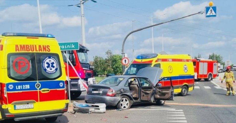 zdjęcie: Groźne zdarzenie na DK-74 w Kraśniku / fot. KPP Kraśnik