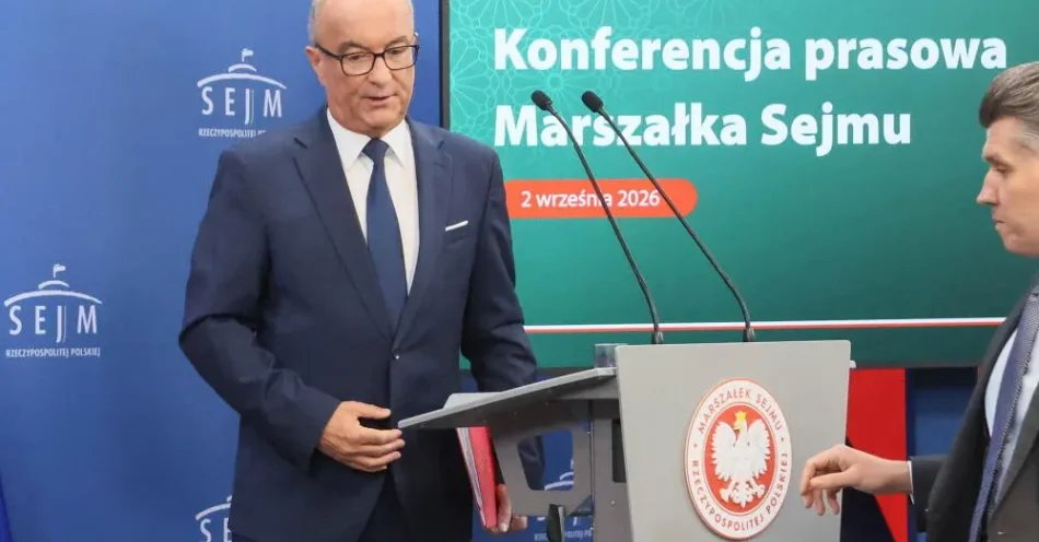 zdjęcie: Marszałek Sejmu: 9 projektów ustaw prezydenta jest w komisjach; 3 projekty to „buble prawne” / Warszawa, 02.09.2026. Marszałek Sejmu RP Włodzimierz Czarzasty (L) na konferencji prasowej w Sejmie, 2 bm. Rozpoczyna się pierwsze posiedzenie po wakacyjnej przerwie. Posłowie będą m.in. pracować nad senackim projektem nowelizacji Kodeksu wyborczego oraz ustawy o referendum lokalnym. (ls/mgut) PAP/Leszek Szymański
