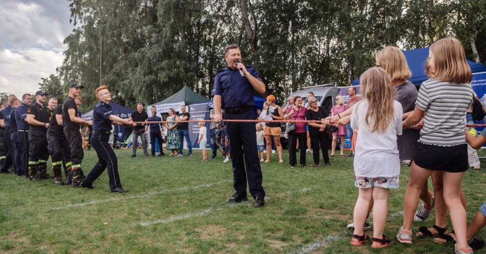 zdjęcie: Super zabawa podczas pikniku zorganizowanego przez rawskich policjantów / fot. KPP w Rawie Mazowieckiej