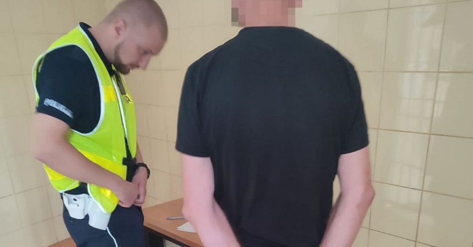 zdjęcie: Pijany kierowca nie mógł ustać na nogach / fot. KMP Lublin