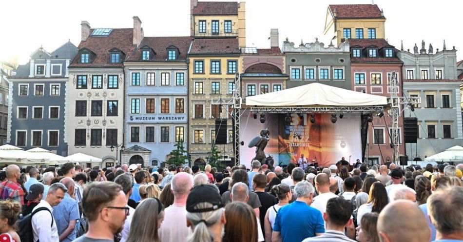 zdjęcie: W weekend w Warszawie 72. Urodziny Starówki / fot. PAP