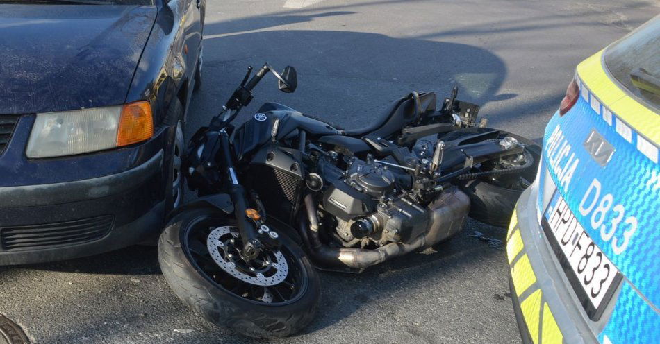 zdjęcie: Zderzenie motocykla i auta w Chełmie. Apel o ostrożność / fot. KMP Chełm