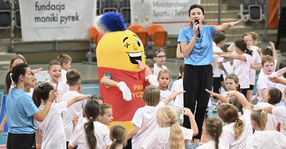 zdjęcie: Rusza Monika Pyrek Camp. Skok o tyczce daje wielką radość i satysfakcję / fot. Łukasz Szeląg