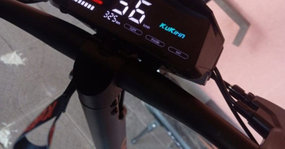 zdjęcie: Uczeń w wieku 13 lat pędził hulajnogą 56 km/h Policja apeluje / fot. KPP w Lipsku