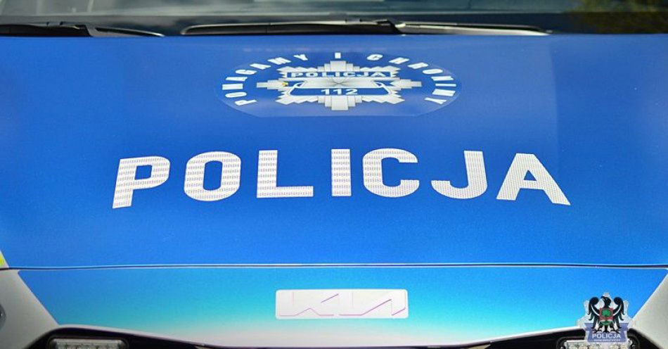 zdjęcie: Nowy radiowóz trafił do Komisariatu Policji w Głuszycy. Pojazd miały okazję odebrać same przedszkolaki / fot. KMP w Wałbrzychu