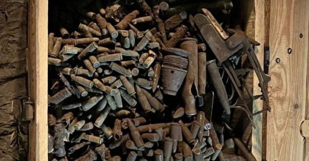 Policjanci zabezpieczyli arsenał z II wojny światowej na posesji 50-latka