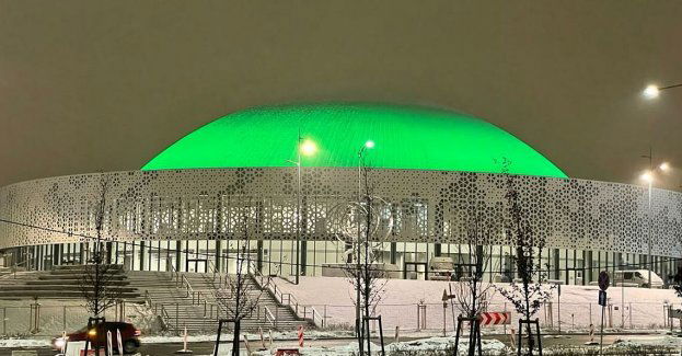 Rusza lodowisko przy Uranii