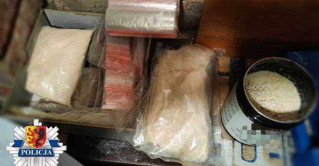Blisko 2 kg narkotyków w rękach kryminalnych