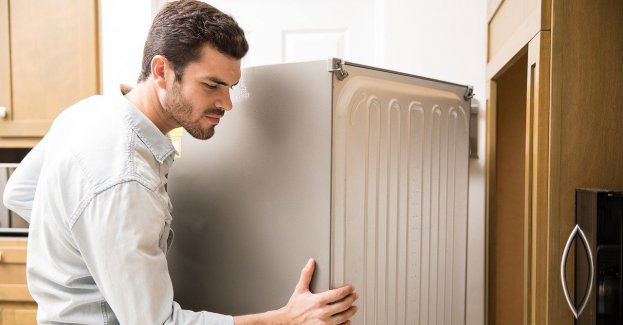 Po 17 latach policja zatrzymała ściganego listami gończymi; próbował jeszcze ukryć się za lodówką