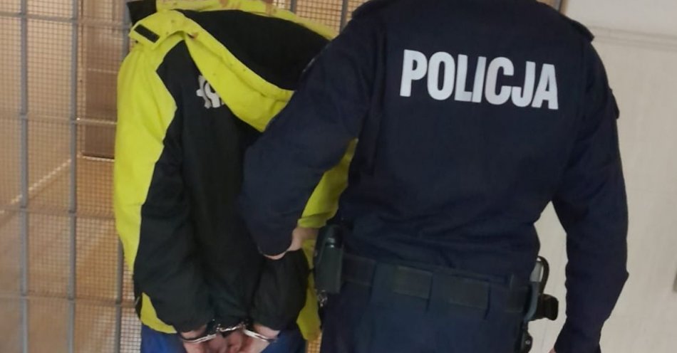 zdjęcie: Pijany 37-latek spowodował kolizję i chciał przekupić mundurowych / fot. KPP w Świeciu