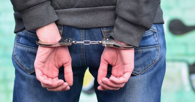 Od lat znęcał się nad matką, w Wigilię usiłował ją zabić; został aresztowany