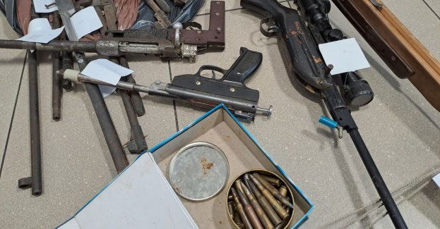 Nielegalna broń u kierującego motorowerem na zakazie