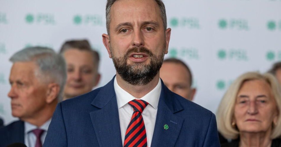 zdjęcie: Szef MON: 6 października do Polski przylecą sojusznicze samoloty F-35 Królestwa Norwegii / Poznań, 04.10.2025. Prezes PSL, wicepremier, minister obrony narodowej Władysław Kosiniak-Kamysz podczas briefingu prasowego, w ramach Wojewódzkiego Zjazdu Delegatów Polskiego Stronnictwa Ludowego w Wielkopolsce, 4 bm. w Sali Biocentrum Uniwersytetu Przyrodniczego w Poznaniu. (doro) PAP/Paweł Jaskółka