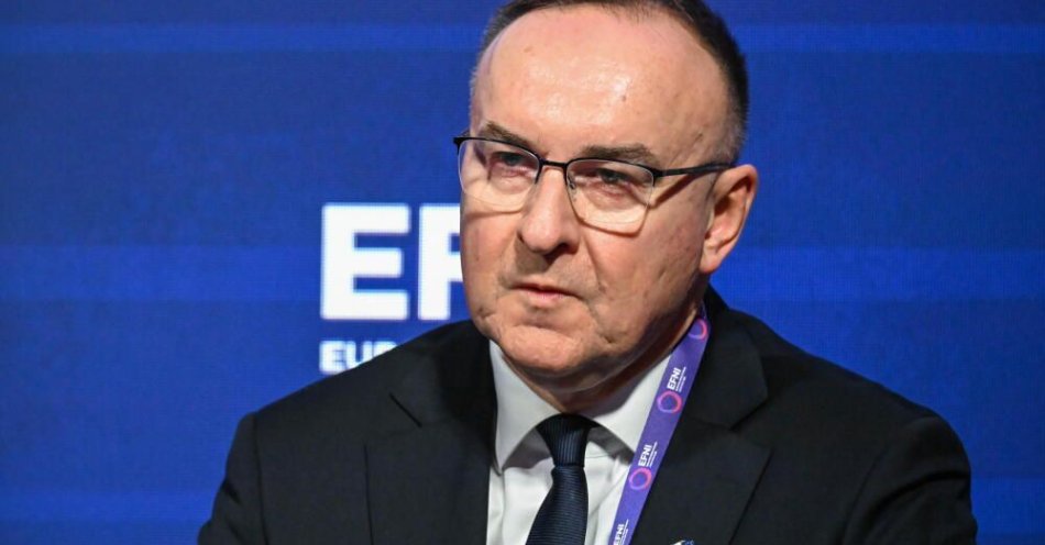 zdjęcie: Kobosko: w Polsce 2050 trwają rozmowy o sukcesji / Sopot, 17.10.2025. Europoseł Michał Kobosko na konferencji 