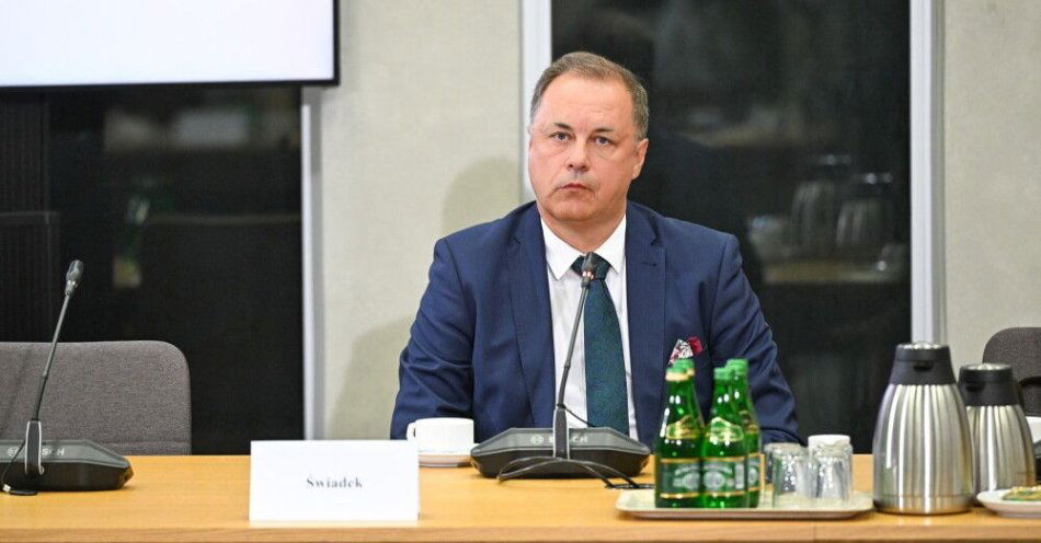 zdjęcie: Sędzia Ireneusz Szulewicz zeznawał przed komisją śledczą ds. Pegasusa / Warszawa, 06.10.2025. Wezwany w charakterze świadka sędzia Sądu Okręgowego w Warszawie Ireneusz Szulewicz na posiedzeniu sejmowej Komisji śledczej ds. inwigilacji systemem Pegasus, 6 bm. w Sejmie. (amb) PAP/Radek Pietruszka