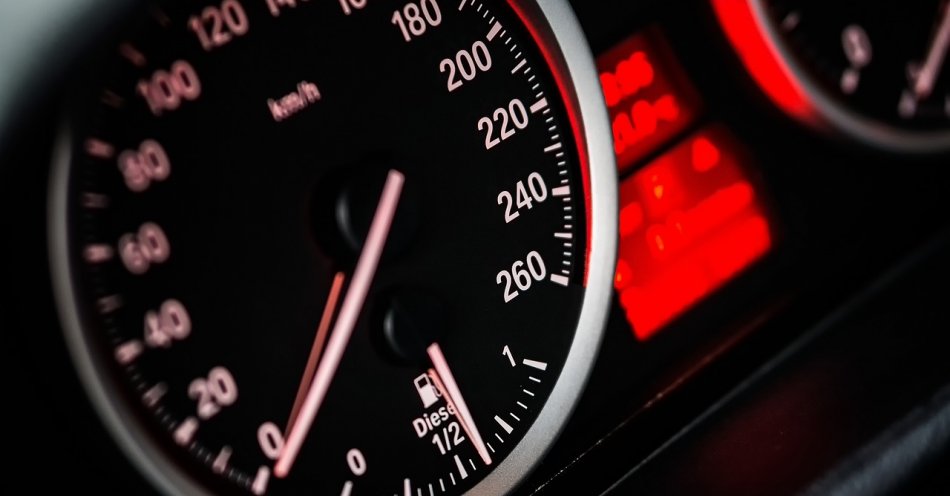 zdjęcie: Pędził ponad 100 km/h w terenie zabudowanym / pixabay/1249610