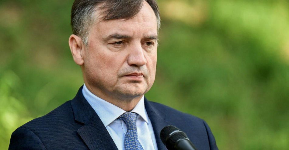 zdjęcie: Ujawnię prawdziwe afery korupcyjne w okresie rządów PO, związane z procederem wizowym / fot. PAP