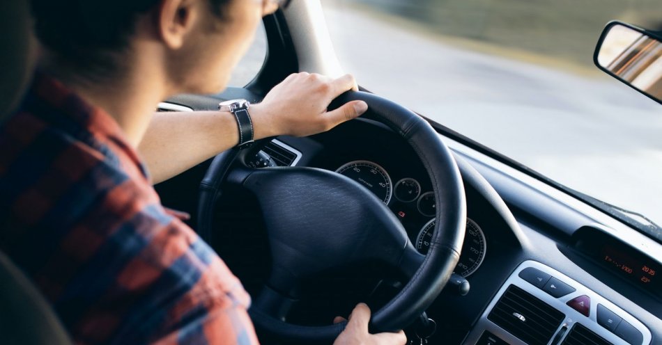 zdjęcie: Jechał mimo zakazu. Czekają go poważne konsekwencje / pexels/13861