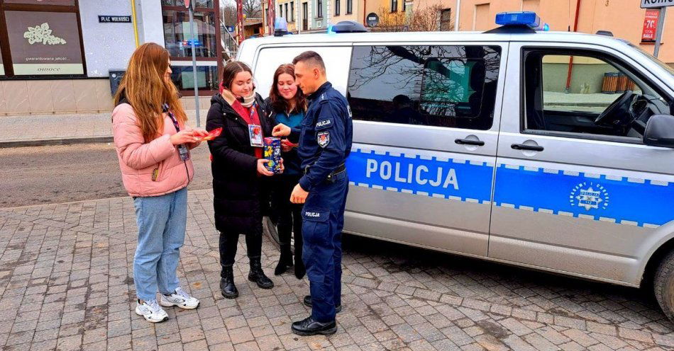 zdjęcie: Rawscy policjanci strzegli bezpieczeństwa wolontariuszy WOŚP / fot. KPP w Rawie Mazowieckiej