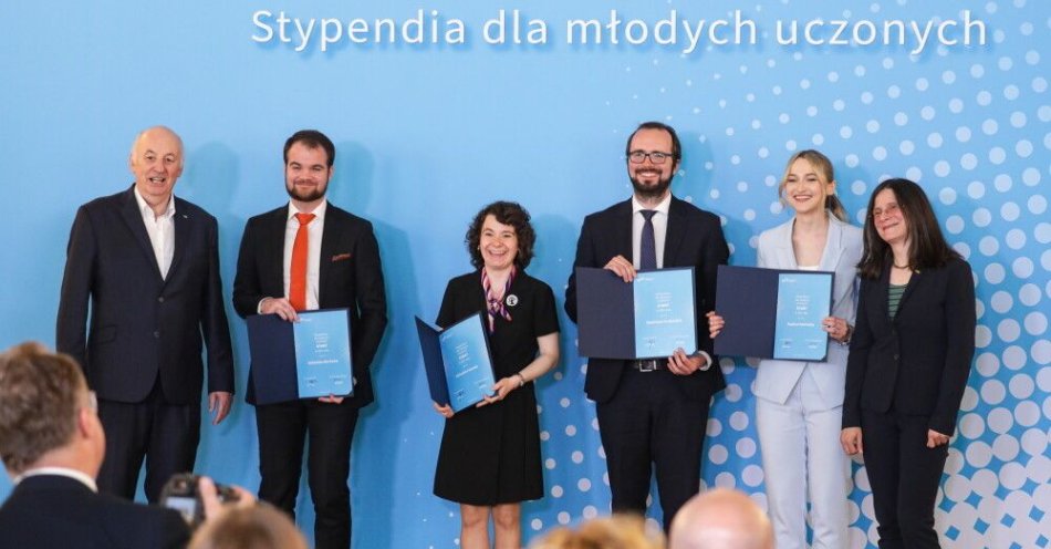 zdjęcie: Młodym polskim naukowcom wręczono stypendia START Fundacji na rzecz Nauki Polskiej / fot. PAP