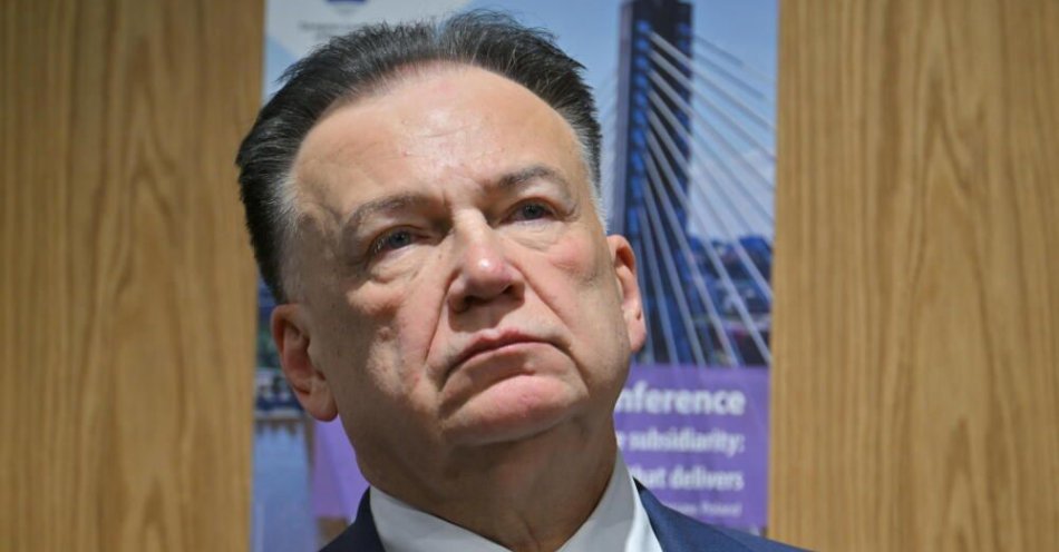 zdjęcie: Do końca sierpnia dziennikarze lokalni mogą się zgłaszać do konkursu „Biały Kruk” / fot. PAP