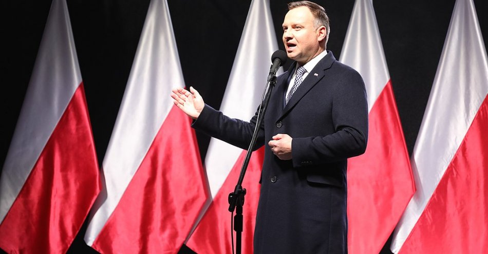 zdjęcie: Prezydent postąpił zgodnie ze zwyczajami konstytucyjnymi i powierzył misję tworzenia rządu przedstawicielowi zwycięskiej partii politycznej / Kancelaria Sejmu - Odsłonięcie pomnika śp. Prezydenta/CC BY 2.0/https://creativecommons.org/licenses/by/2.0/