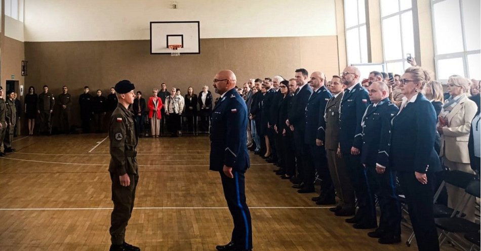 zdjęcie: Nowy rocznik kadetów złożył ślubowanie w Wojsławicach / fot. KPP w Zduńskiej Woli