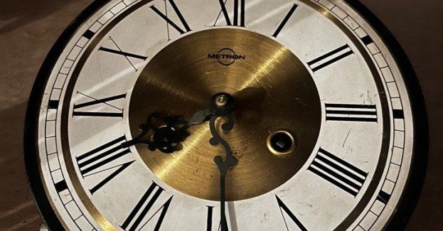 Policjanci zatrzymali włamywacza i publikują zdjęcia odzyskanych przedmiotów - Rozpoznajesz swoją własność? Zadzwoń!