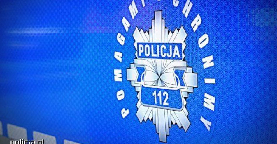 zdjęcie: Szybka i skuteczna nocna akcja ostrołęckich policjantów - zaginiona 16-latka odnaleziona w godzinę / fot. KMP w Ostrołęce