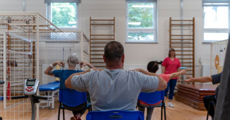 zdjęcie: Miejski szpital w Murckach oferuje różne formy fizjoterapii, nawet tai chi / fot. nadesłane