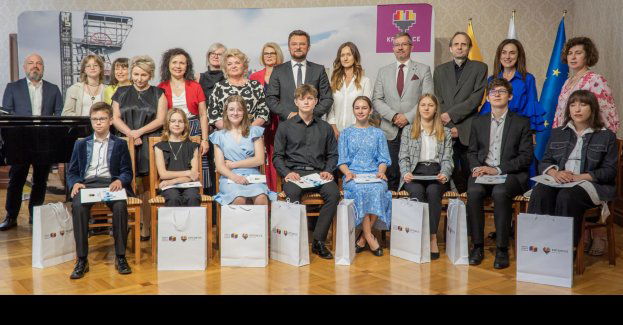 Prezydent Katowic nagrodził artystycznie uzdolnioną młodzież