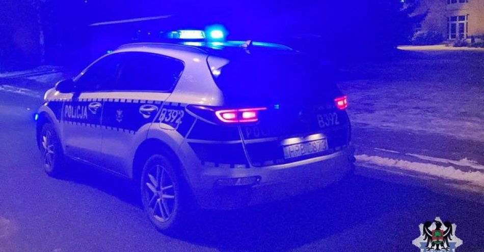 zdjęcie: To miała być zimna noc, ale na szczęście 82-latek odnalazł się cały i zdrowy / fot. KMP w Wałbrzychu